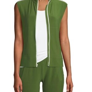 Norma Kamali side stripped turtle jacket sleeveless. NWT